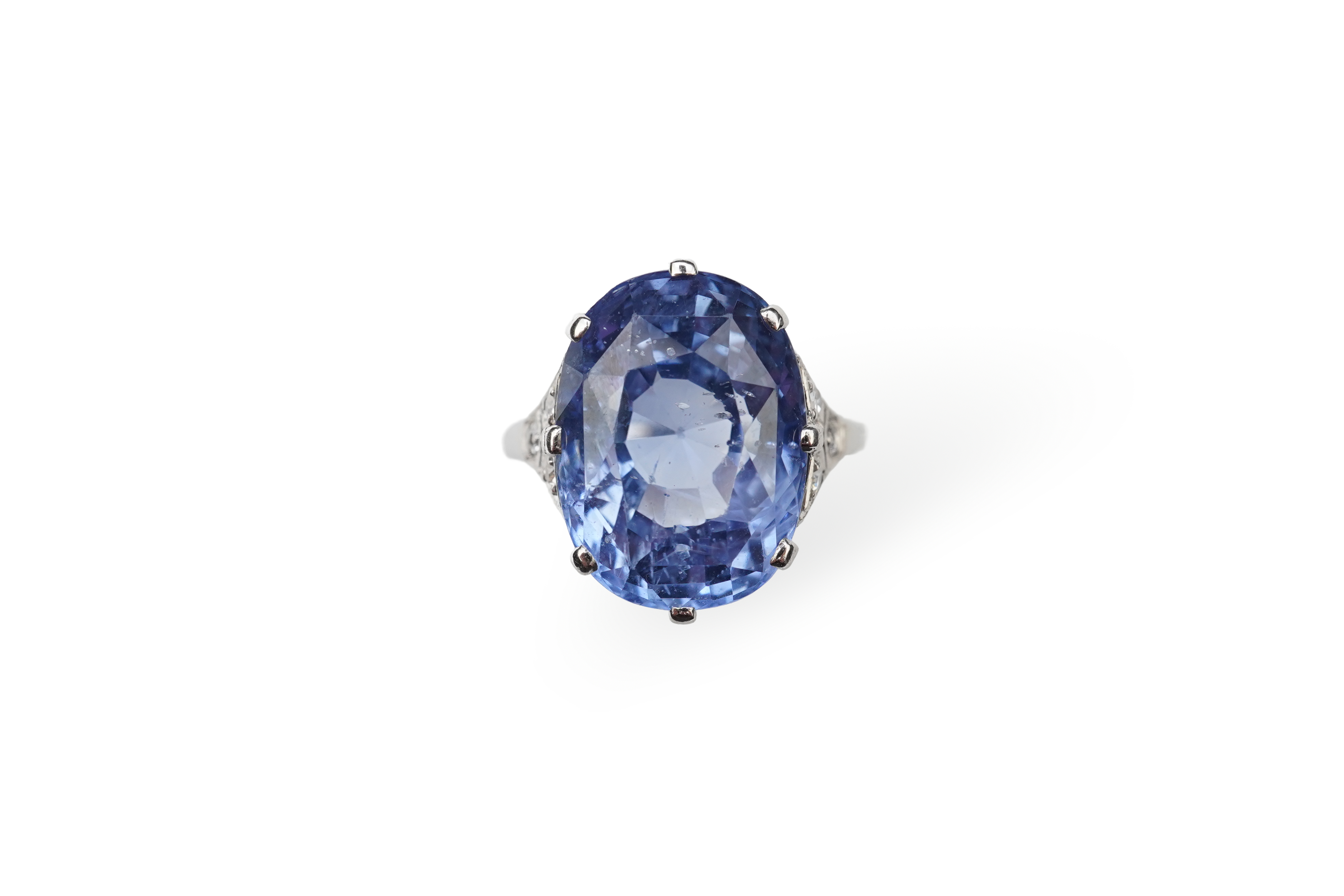 An attractive sapphire and diamond ring, early 20th century
